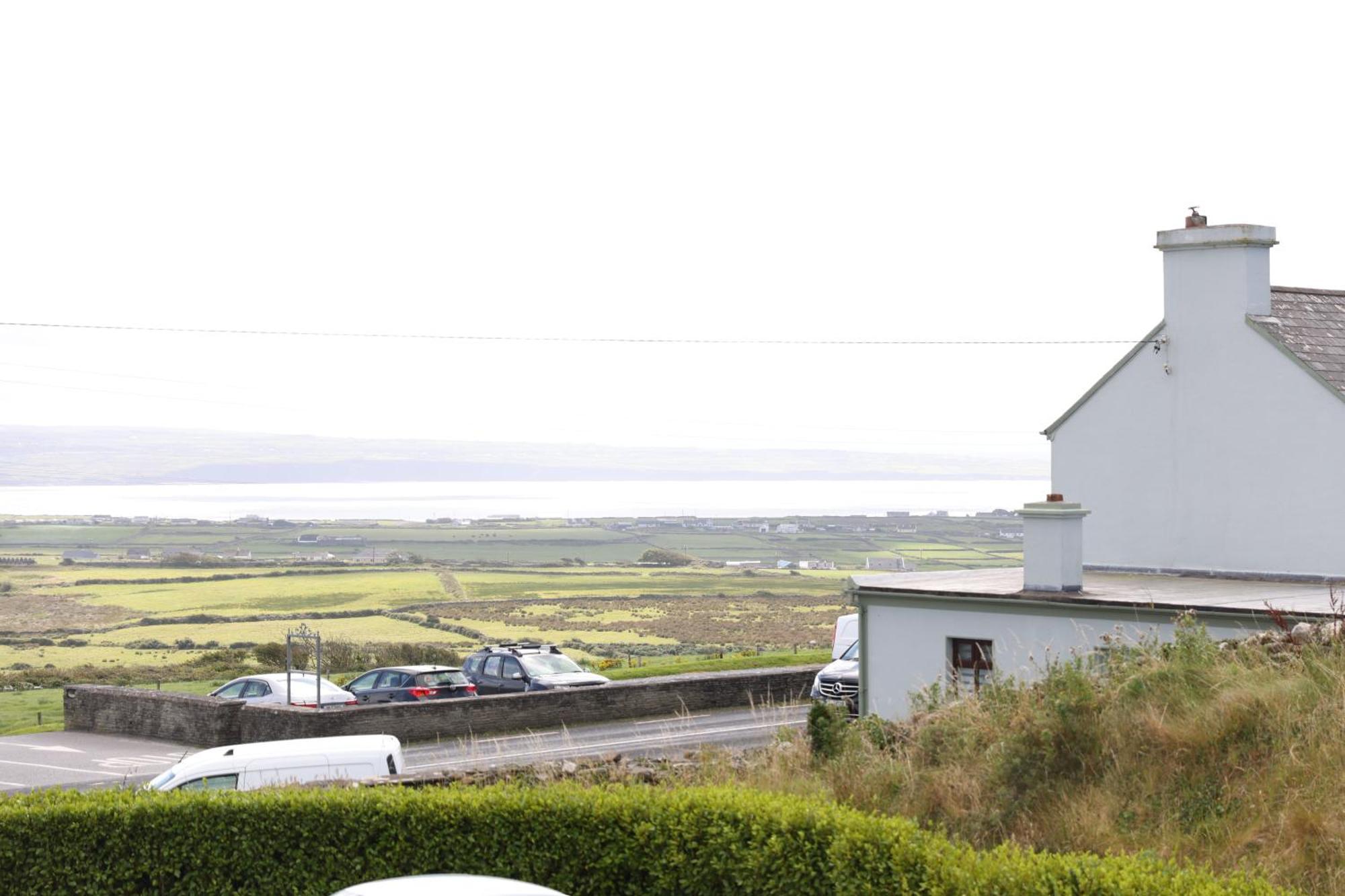 Next Stop Cliffs Of Moher Liscannor Ngoại thất bức ảnh